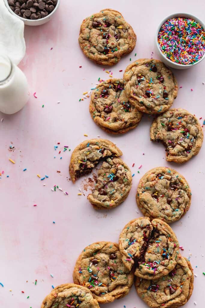 Top view of cookies.