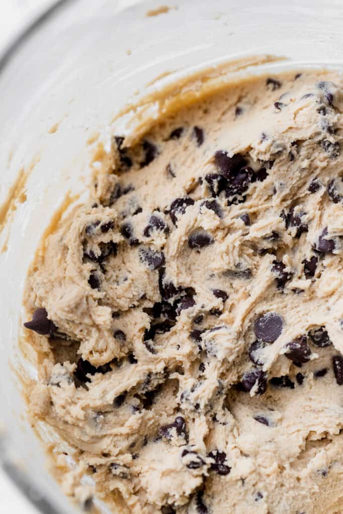 Cookie dough in the glass bowl.