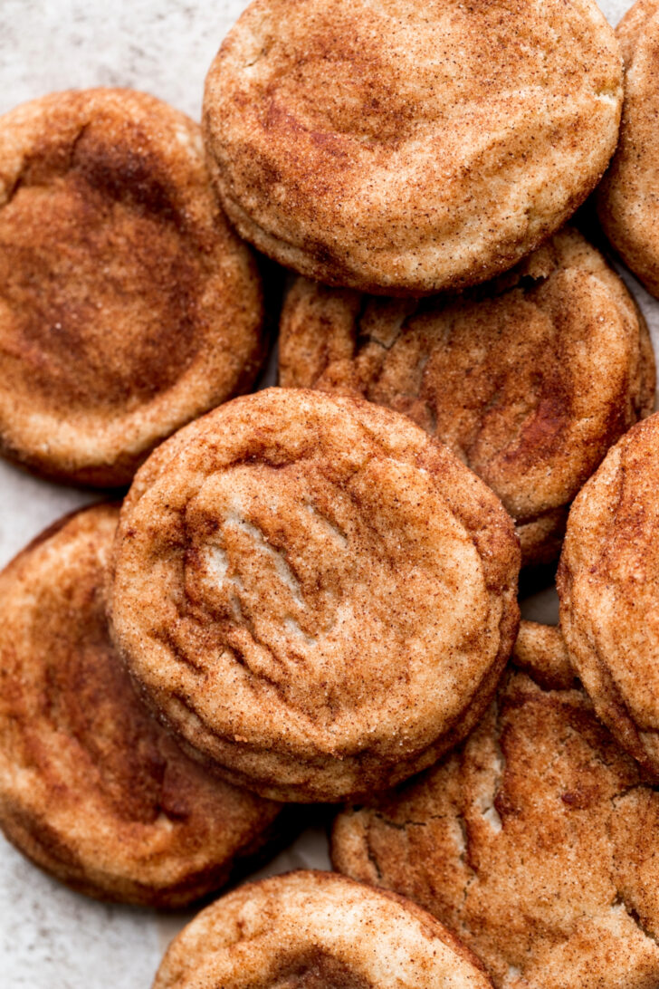 Top view of brown butter snickerdoodles cookies.