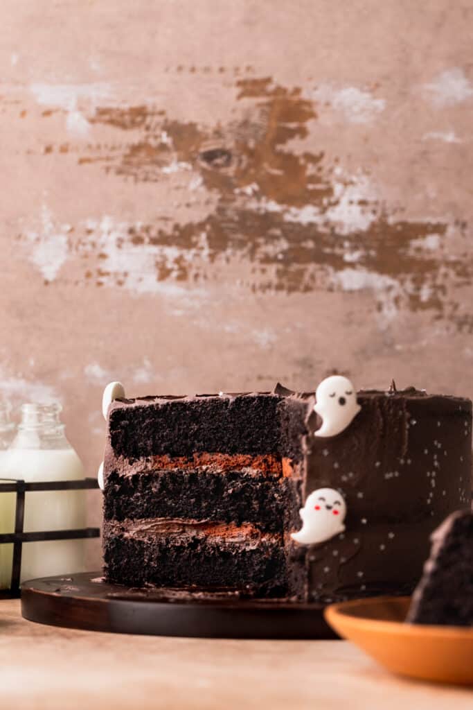 Side view of the black velvet cake.