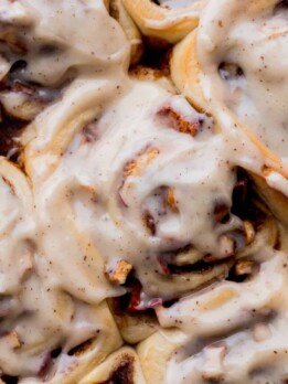 Close up of apple cinnamon rolls.