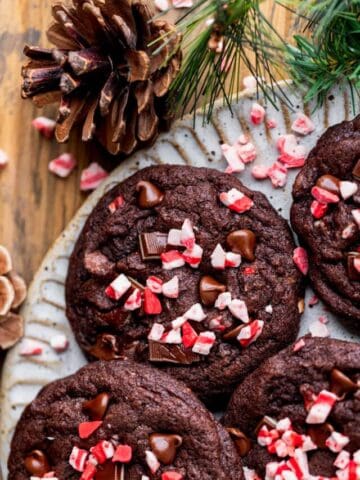 Chocolate peppermint cookies on a gray plate.