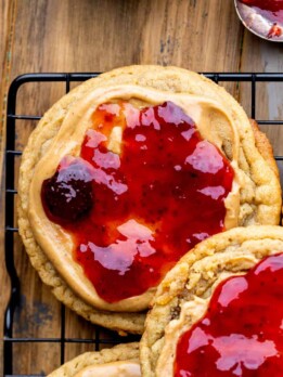 Close up of peanut butter and jelly cookies.
