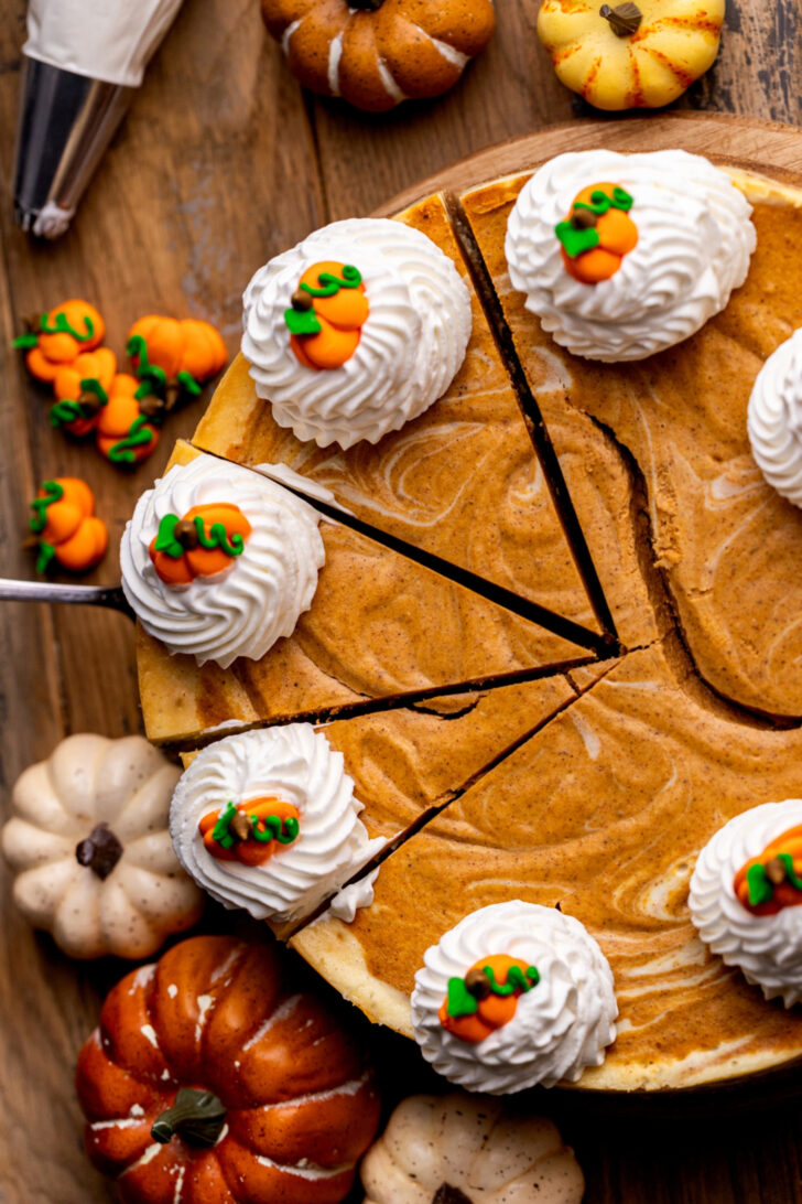 Top view of decorated cheesecake.