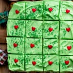 Top view of grinch cake.