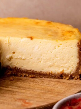 Side view of new york style cheesecake.