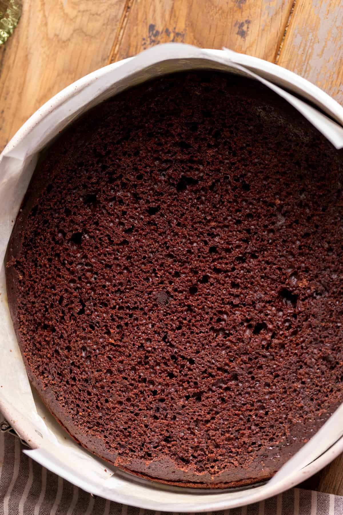 Chocolate cake in pan.