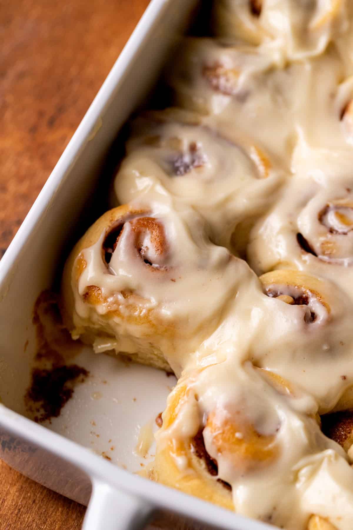 Side view of rolls in a pan.