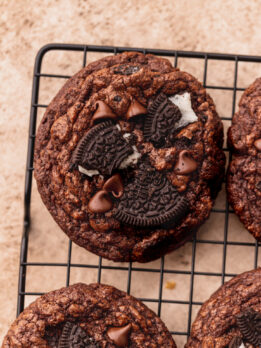 Top view of oreo brownie cookies.