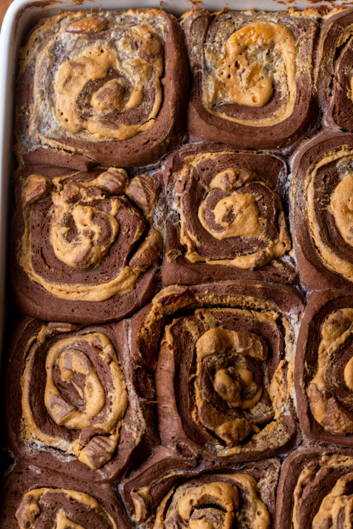 Baked rolls in a pan.