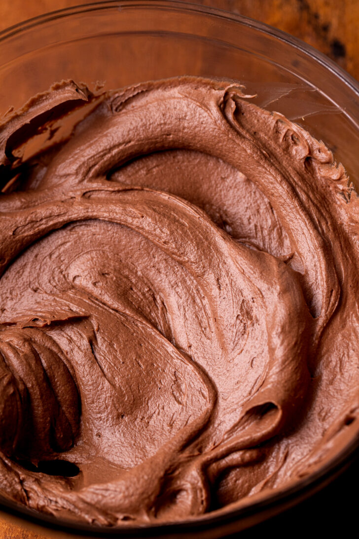 Side view of chocolate cream cheese frosting.