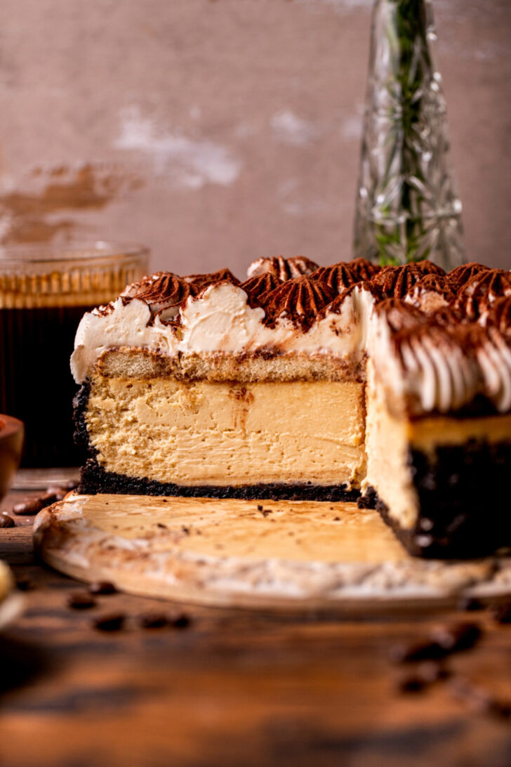 Side view of tiramisu cheesecake.