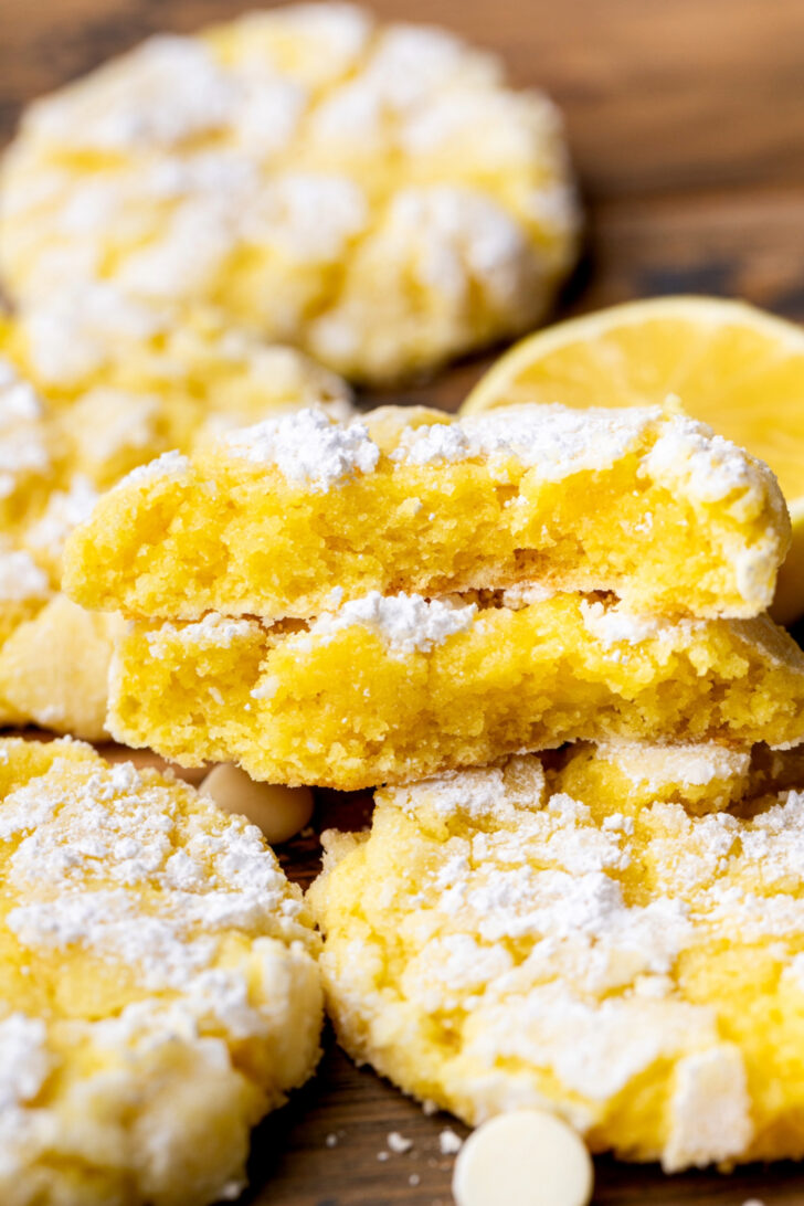 Lemon crinkle cookie split in half.
