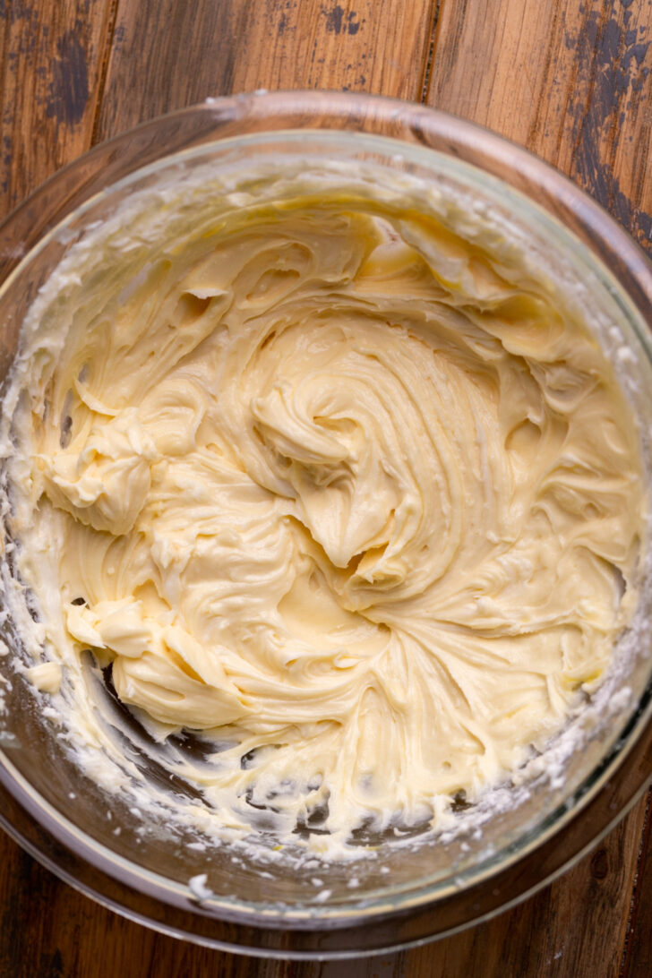 Cream cheese filling in a bowl.