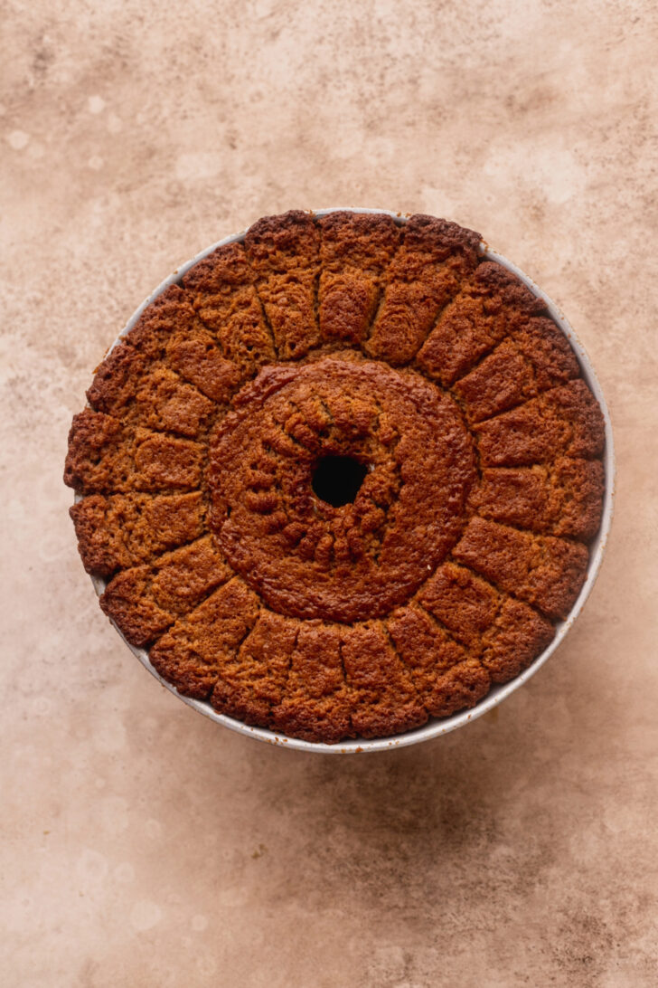 Baked cake in the pan.