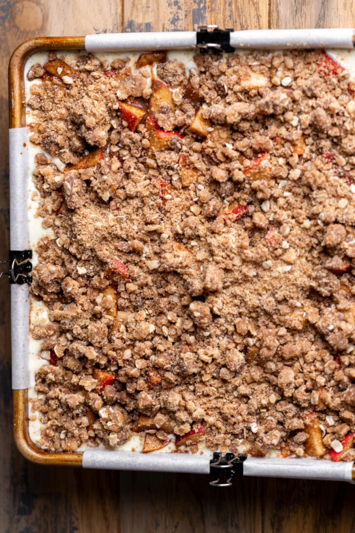 Cinnamon crumble on top of apples.