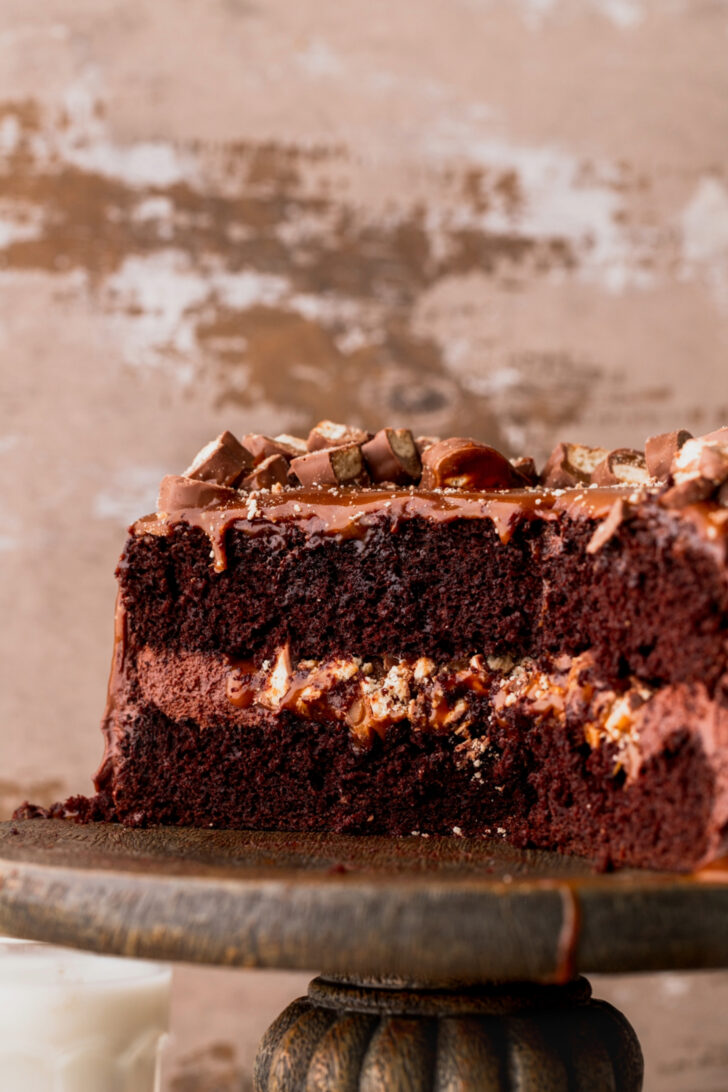 Close up of the side of cake.