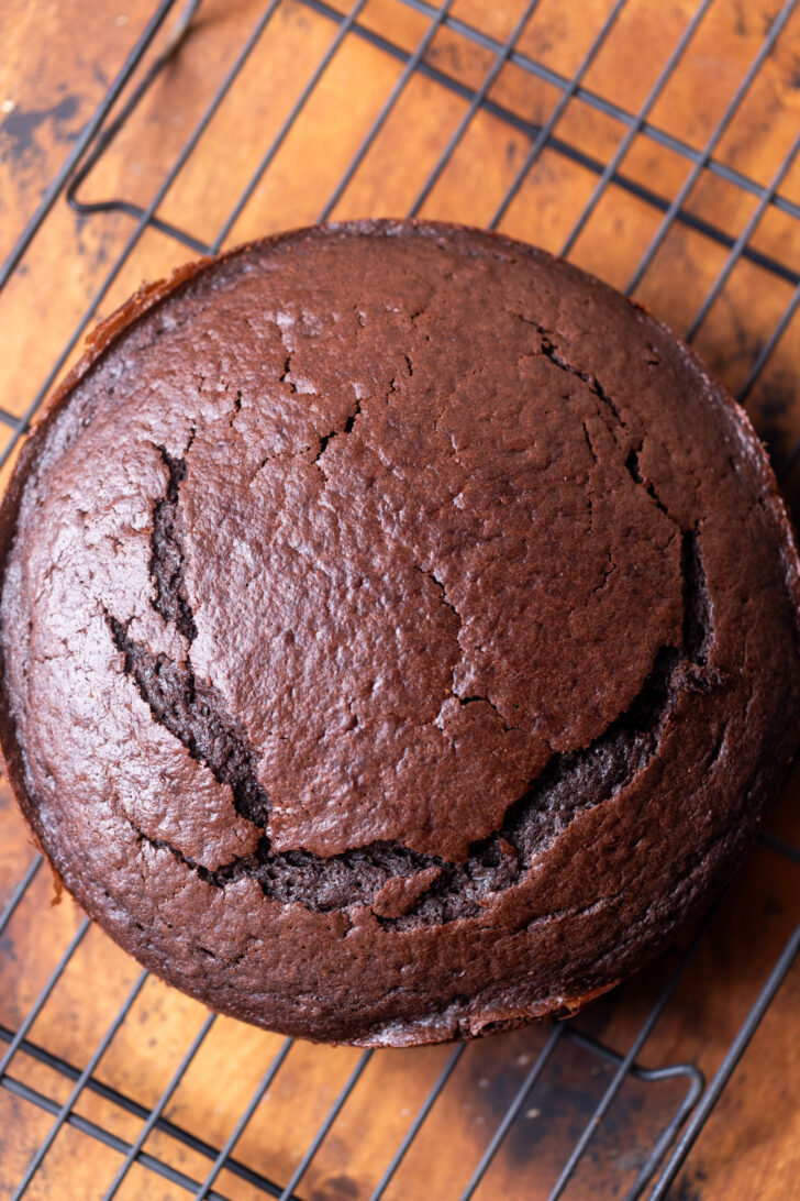 Cake layer on a wire rack.