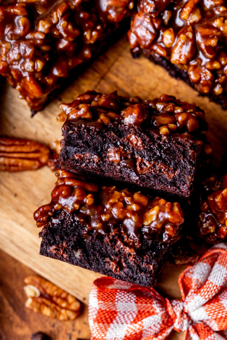 Top view of two brownies on their side.