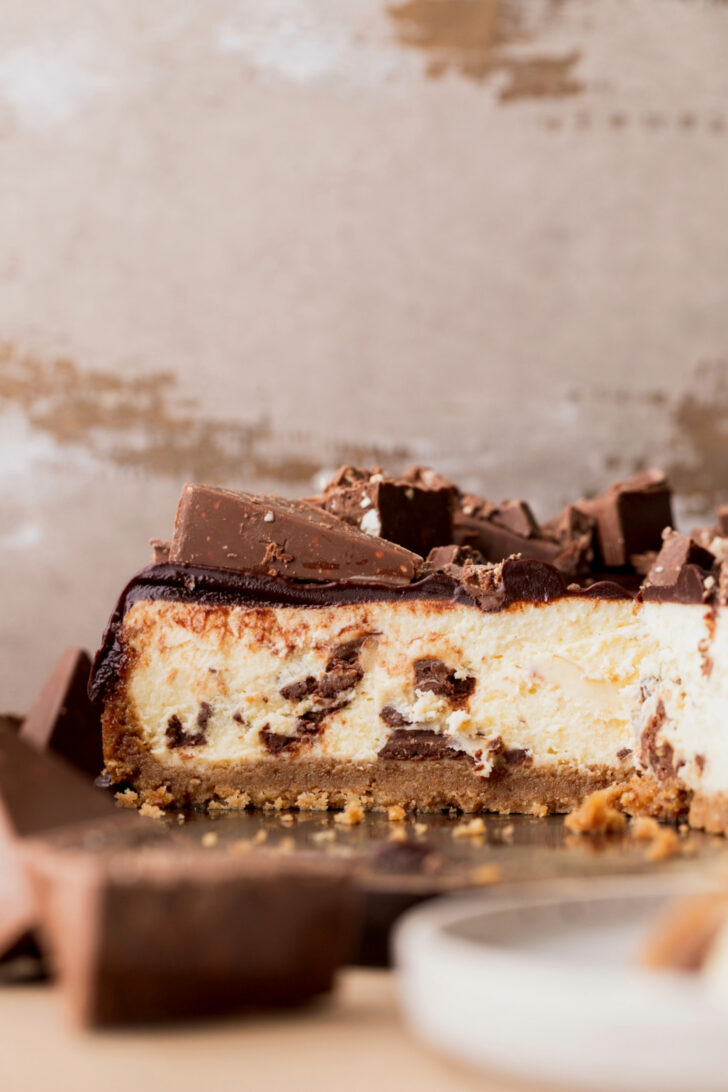 Side view of Toblerone cheesecake opened up.