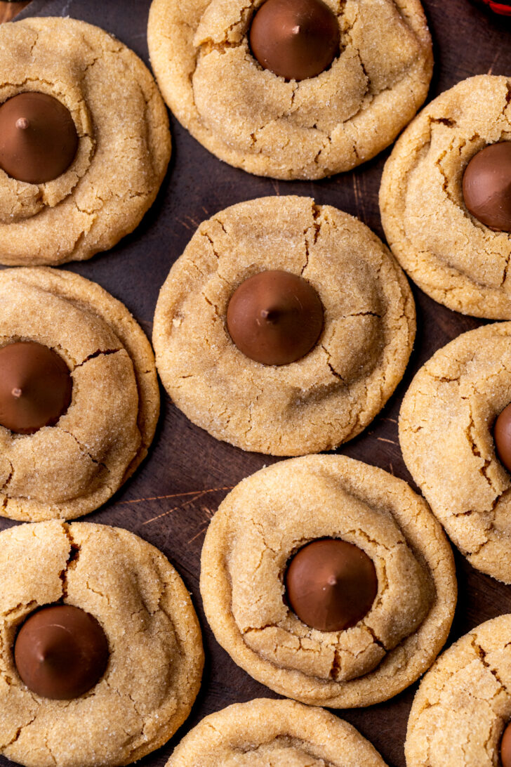 Top view of peanut butter cookie blossoms.