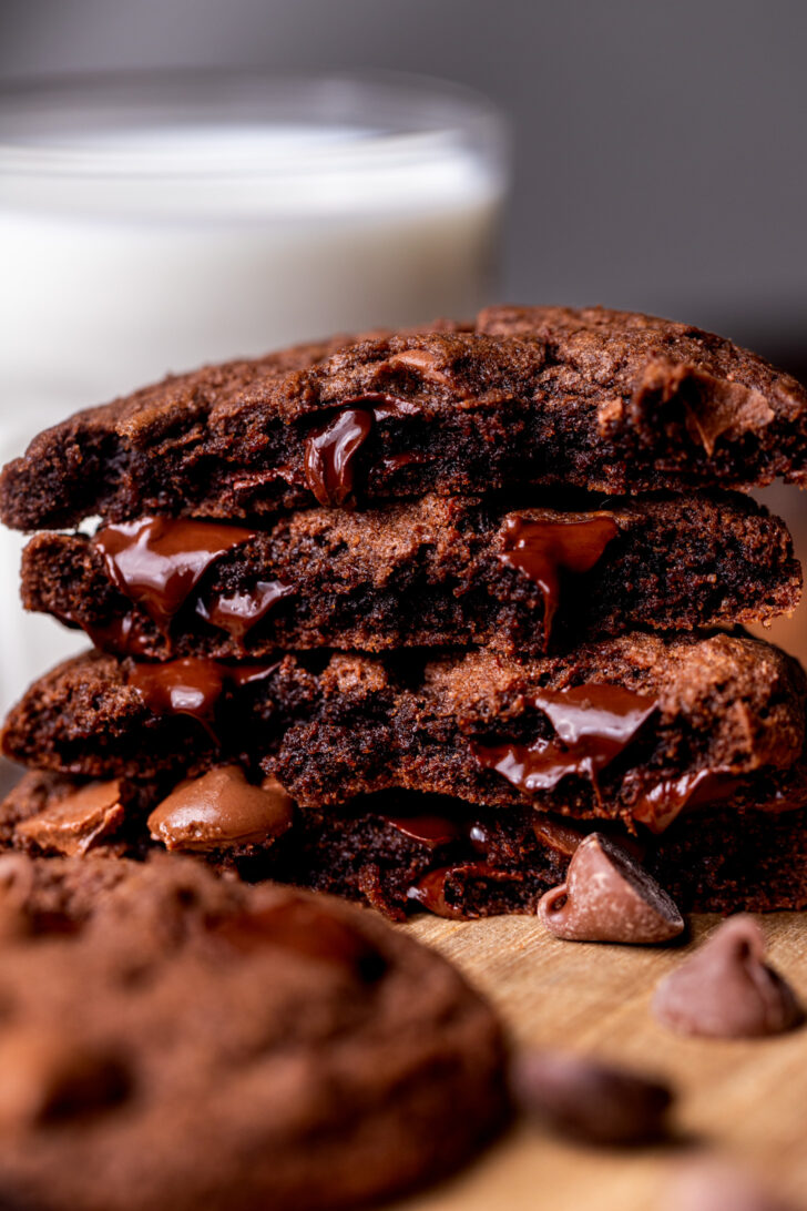 Stack of two cookies split in half.