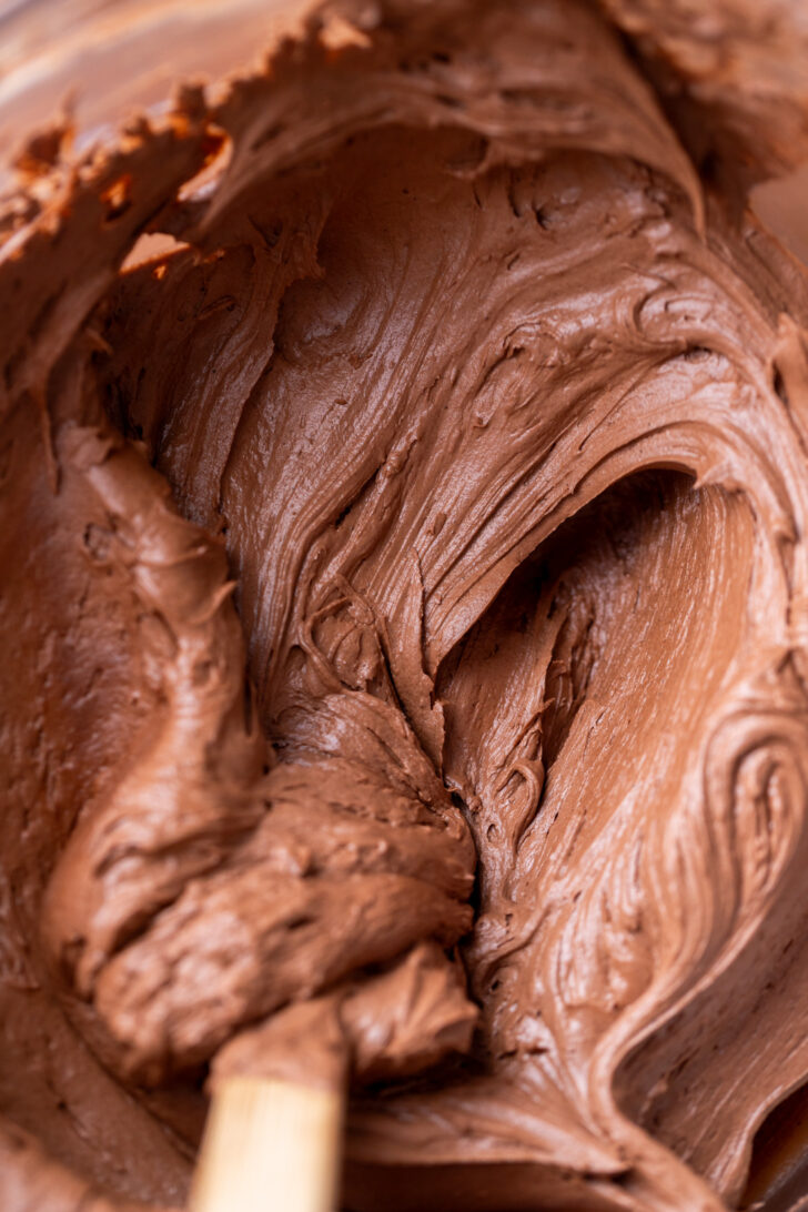 Nutella chocolate frosting in a bowl.