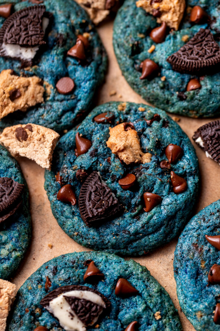 Top view of cookie monster cookies.