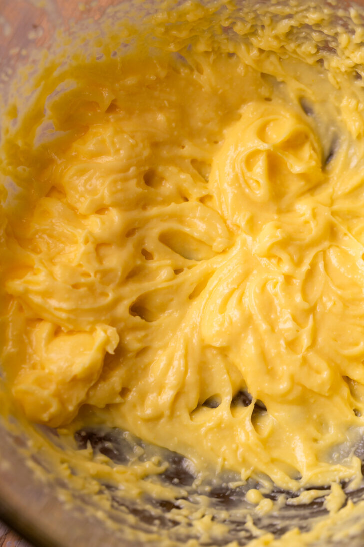 Vanilla pudding in a bowl.