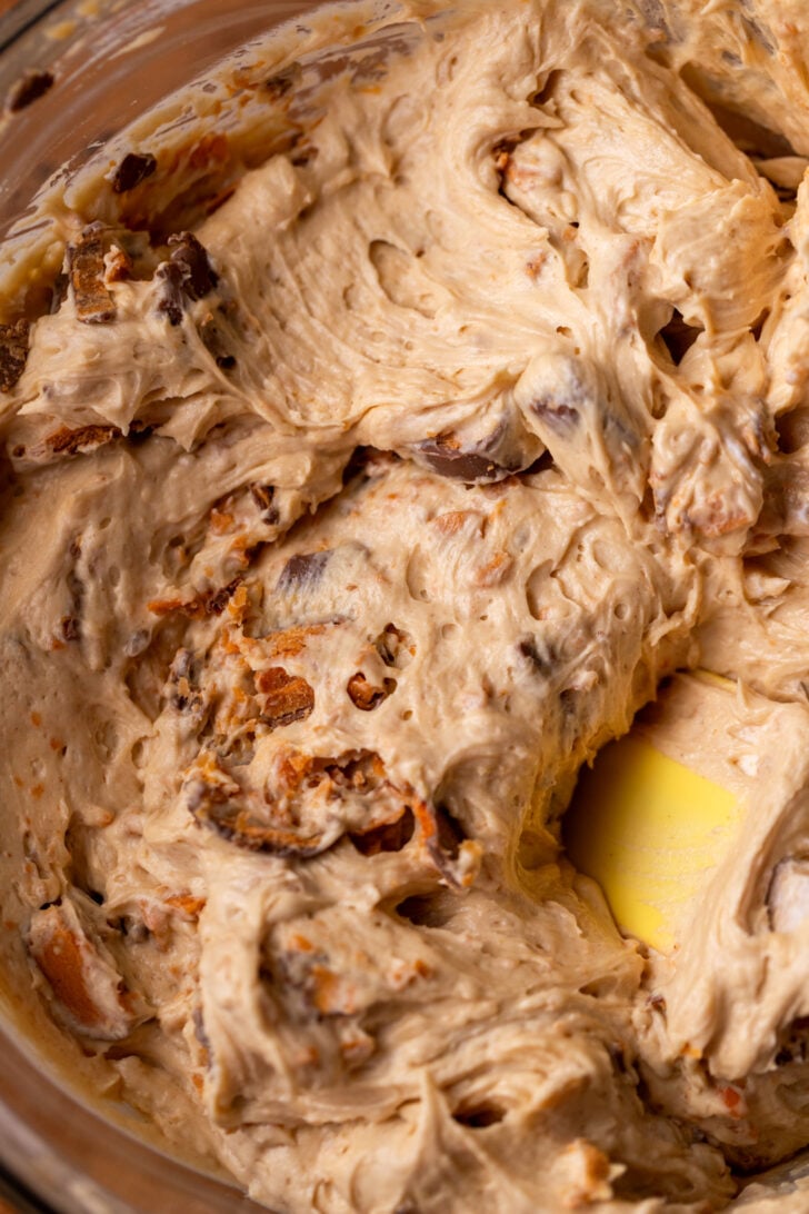 Peanut butter pie filling in a bowl.