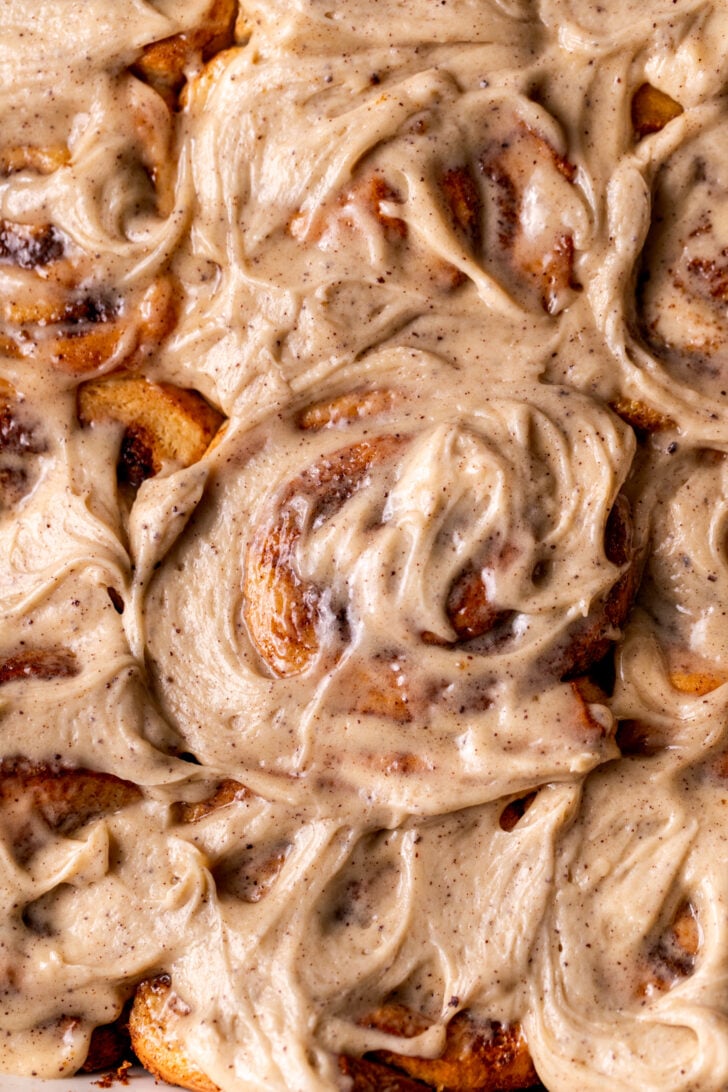 Top view of close up of brown butter cinnamon rolls.