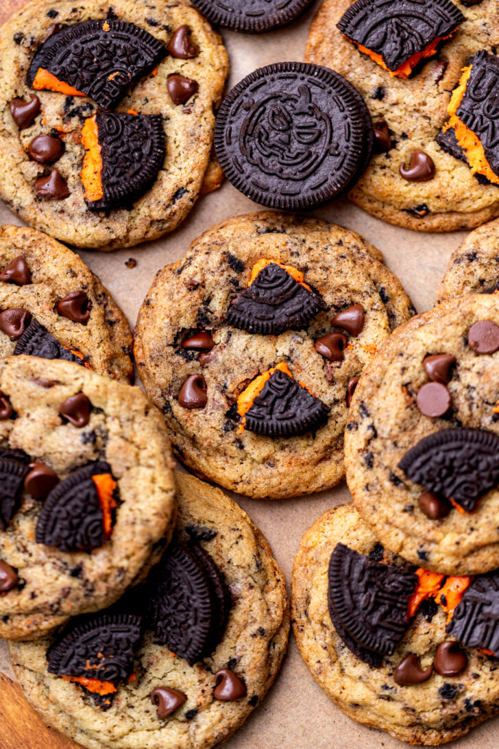 Top view of cookies.