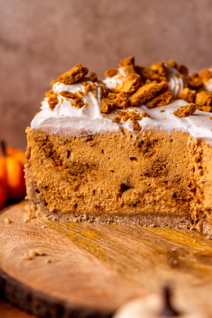 Close up of the side of the pie.