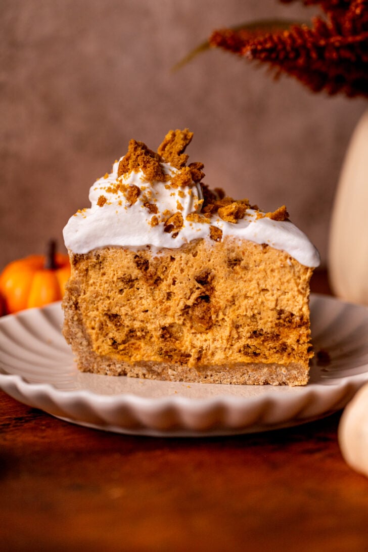 One slice of pumpkin cookie pie on a plate.